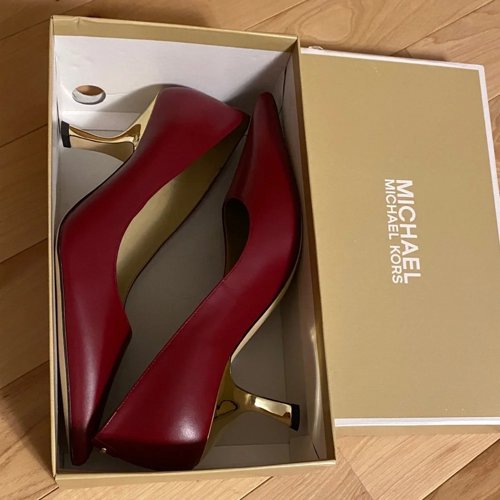 Michael Kors Deep Red Heels - Picture 8 of 10